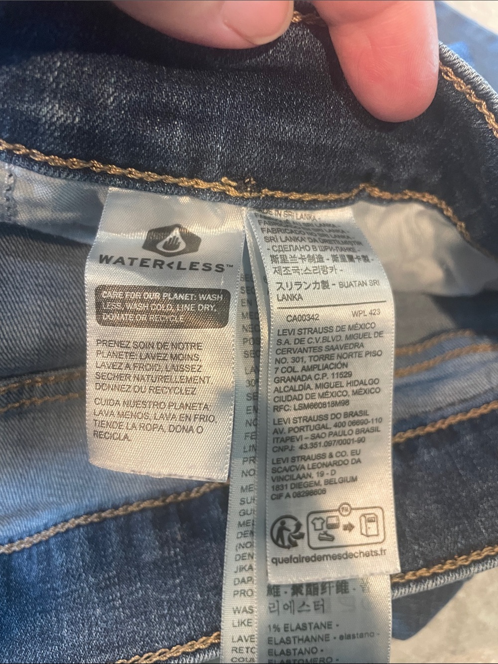 Womens Levi's Dark Blue Straight-Leg Jeans Sz 14 l 30 - Picture 4 of 5